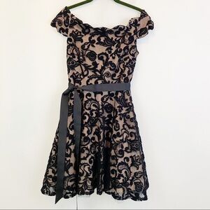 BETSY & ADAM BETSY & ADAM